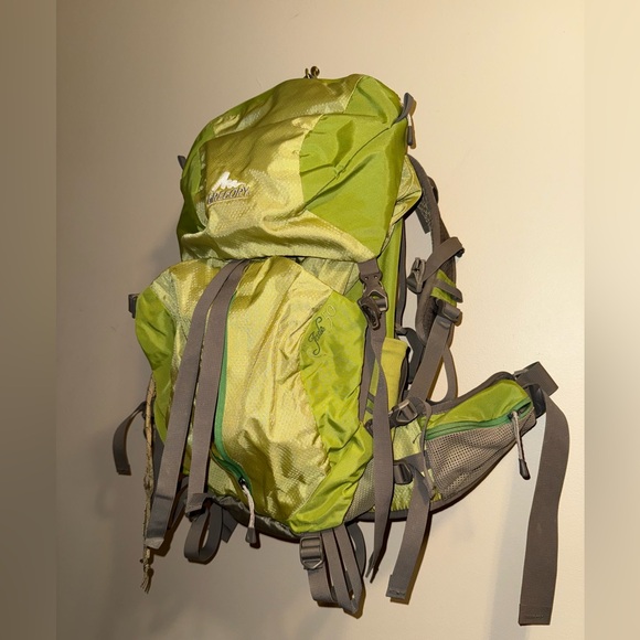 Gregory Jade 50 L Women Specific Day/Multiday Hiking Backpack Camp Lite GREEN - Picture 2 of 11